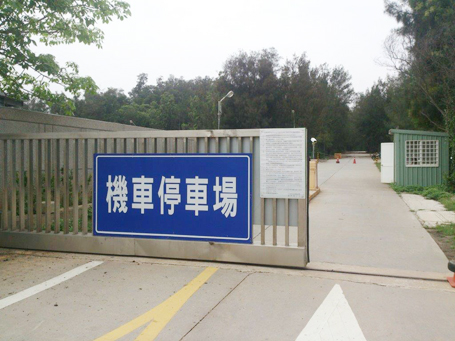 停車服務，共4張圖，服務時間：自動化設施24小時服務，服務電話: 0912-232972、082-326324