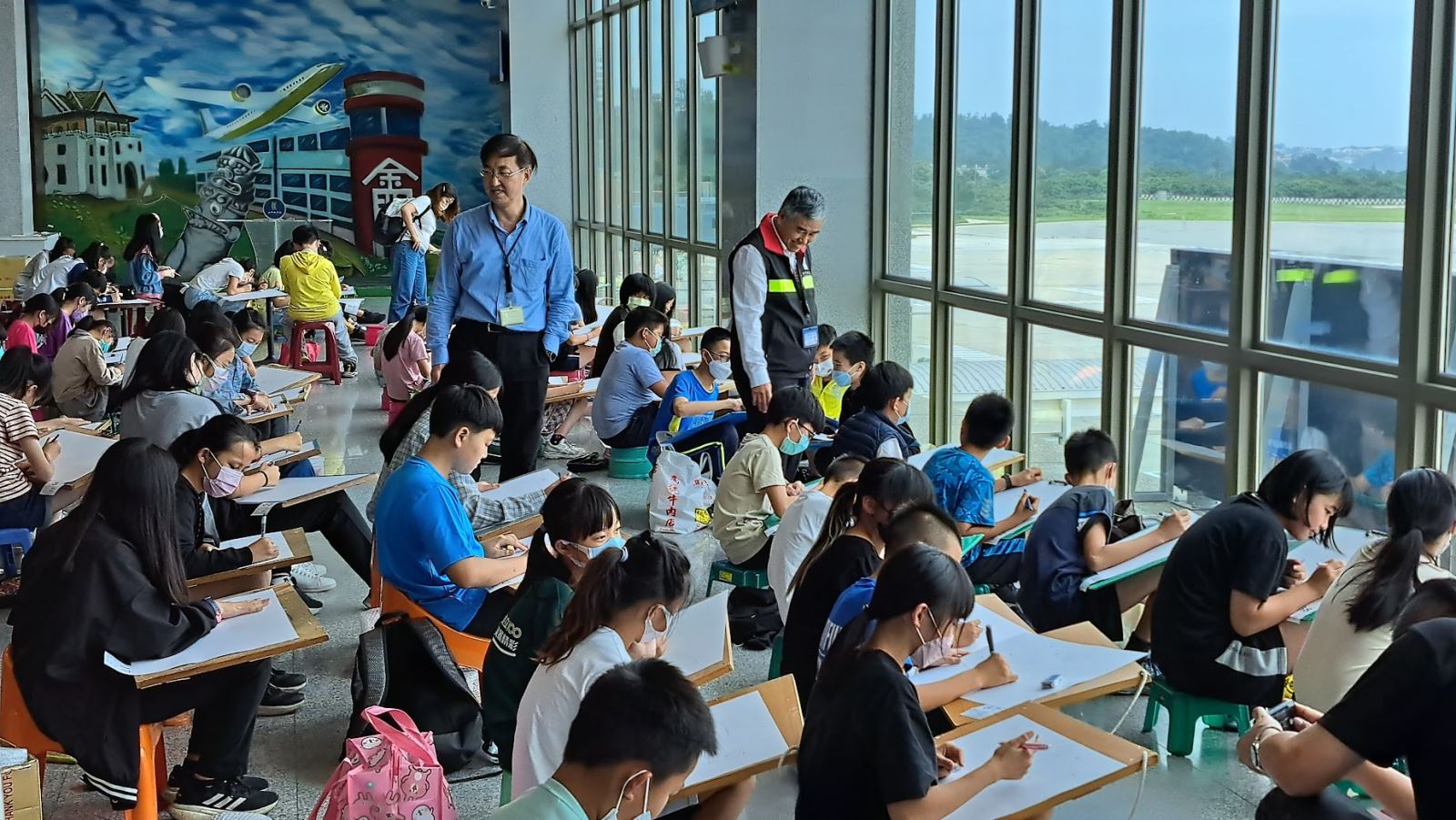 1120523飛安宣導寫生書法比賽花絮-4